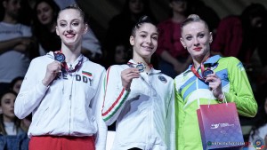 app podium clubs ph simone ferraro sfa03208 copia